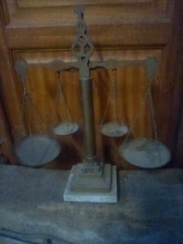 Balance trébuchet avec socle - balance,